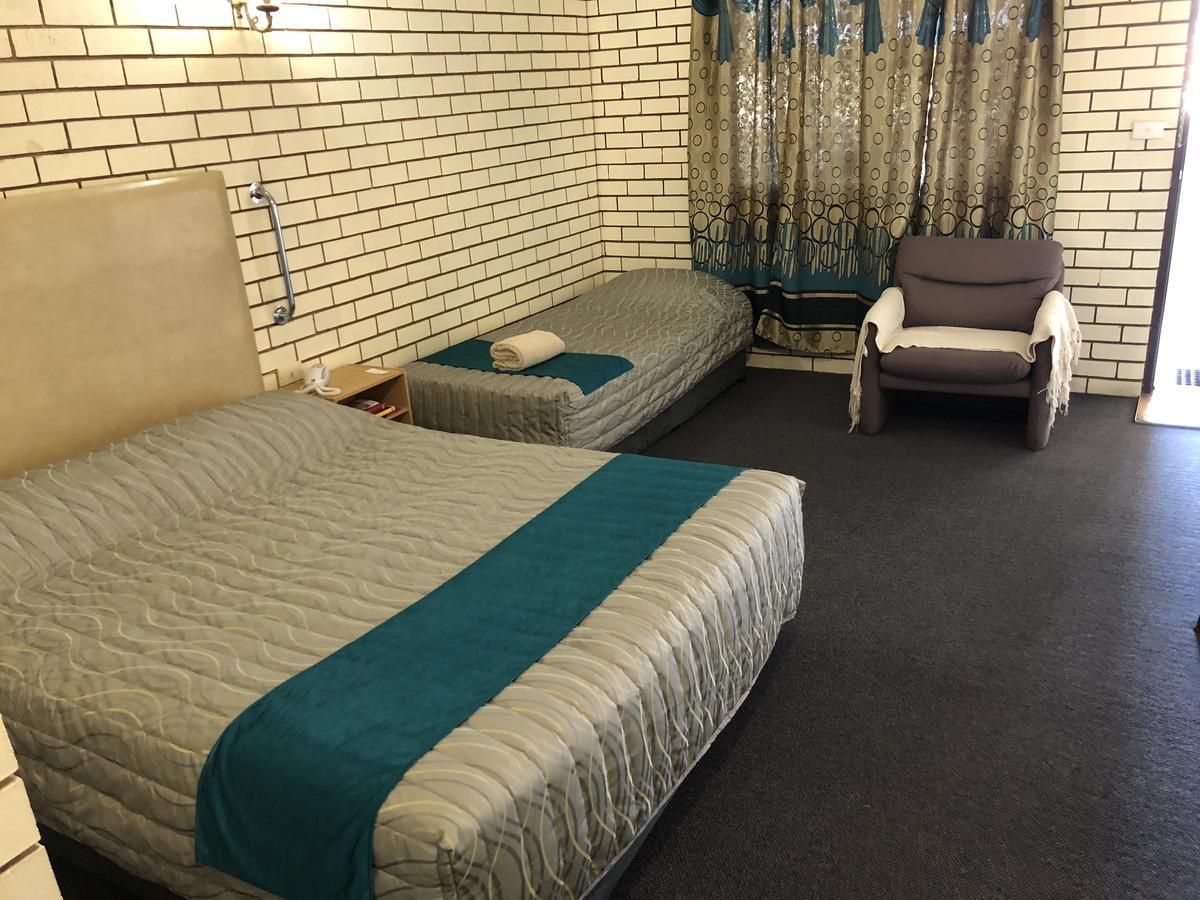 Stockman Motor Inn Narromine Exterior photo